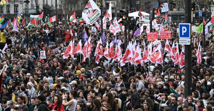 Why millions of people took to the streets against Macron in France