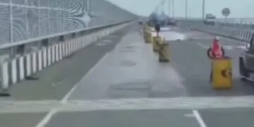 atal setu potholes