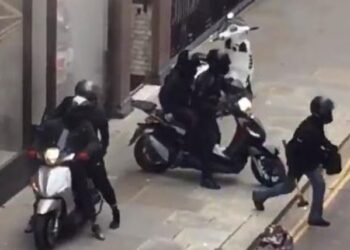 robbers scooter