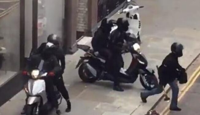 robbers scooter