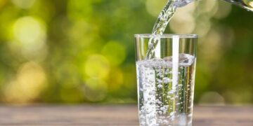 drink water