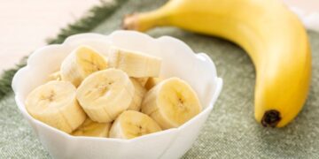 eating bananas
